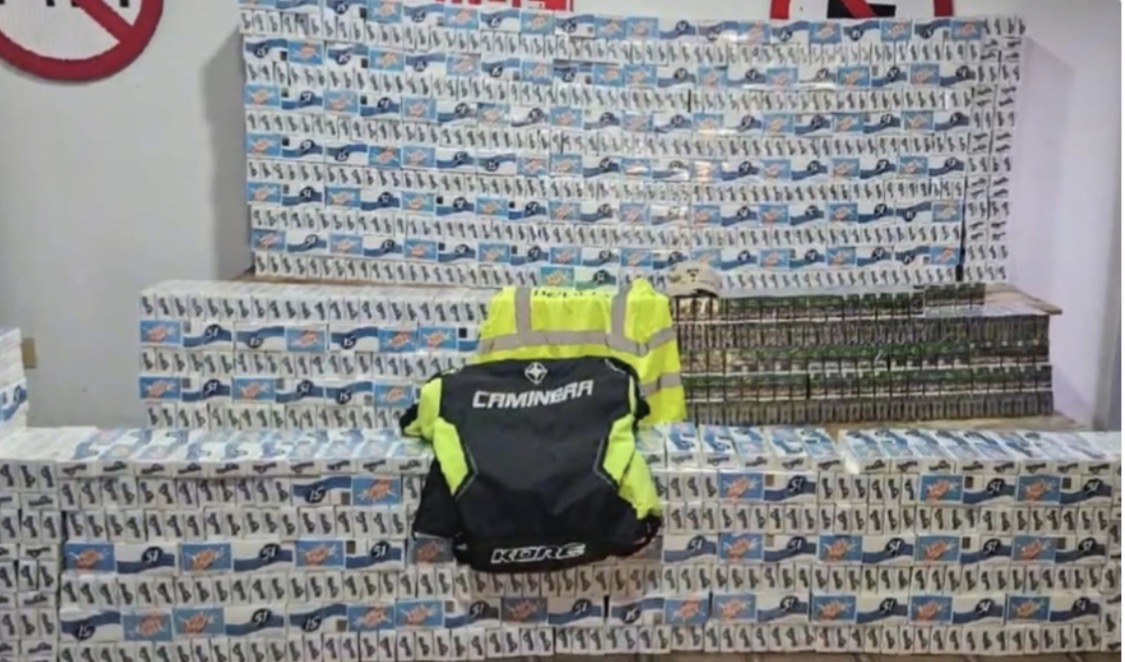 Policía Caminera detuvo a una persona por contrabando de 15.800 cajillas de cigarros en Durazno