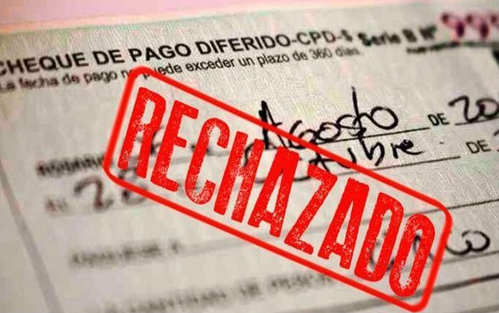 Hombre condenado por el delito de libramiento de cheques sin fondo