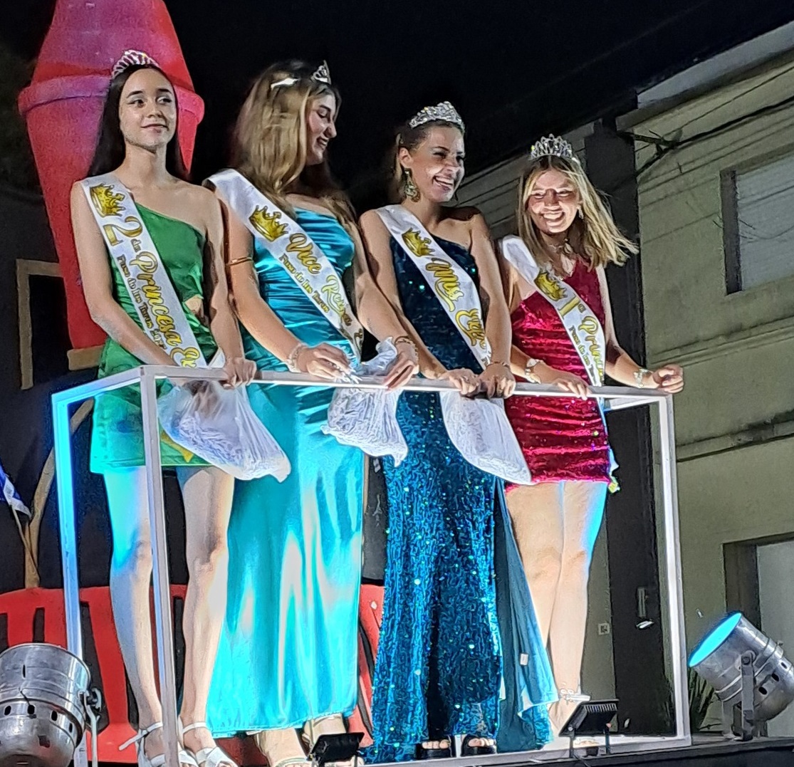 Desfile de Carnaval en Paso de los Toros 